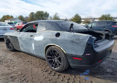2018 Dodge Challenger R/T 392 z USA, uszkodzony, nr VIN 2C3CDZFJ1JH182847